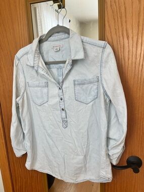 Liz Claiborne Light Blue Button-Down Shirt